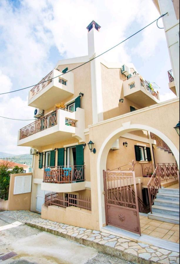 Elena'S Apartment 3 Argostoli  Exterior photo